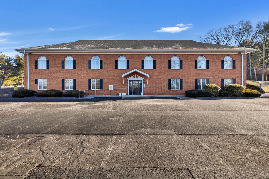 1050 Sullivan Ave, South Windsor, CT en venta - Foto del edificio - Imagen 1 de 7