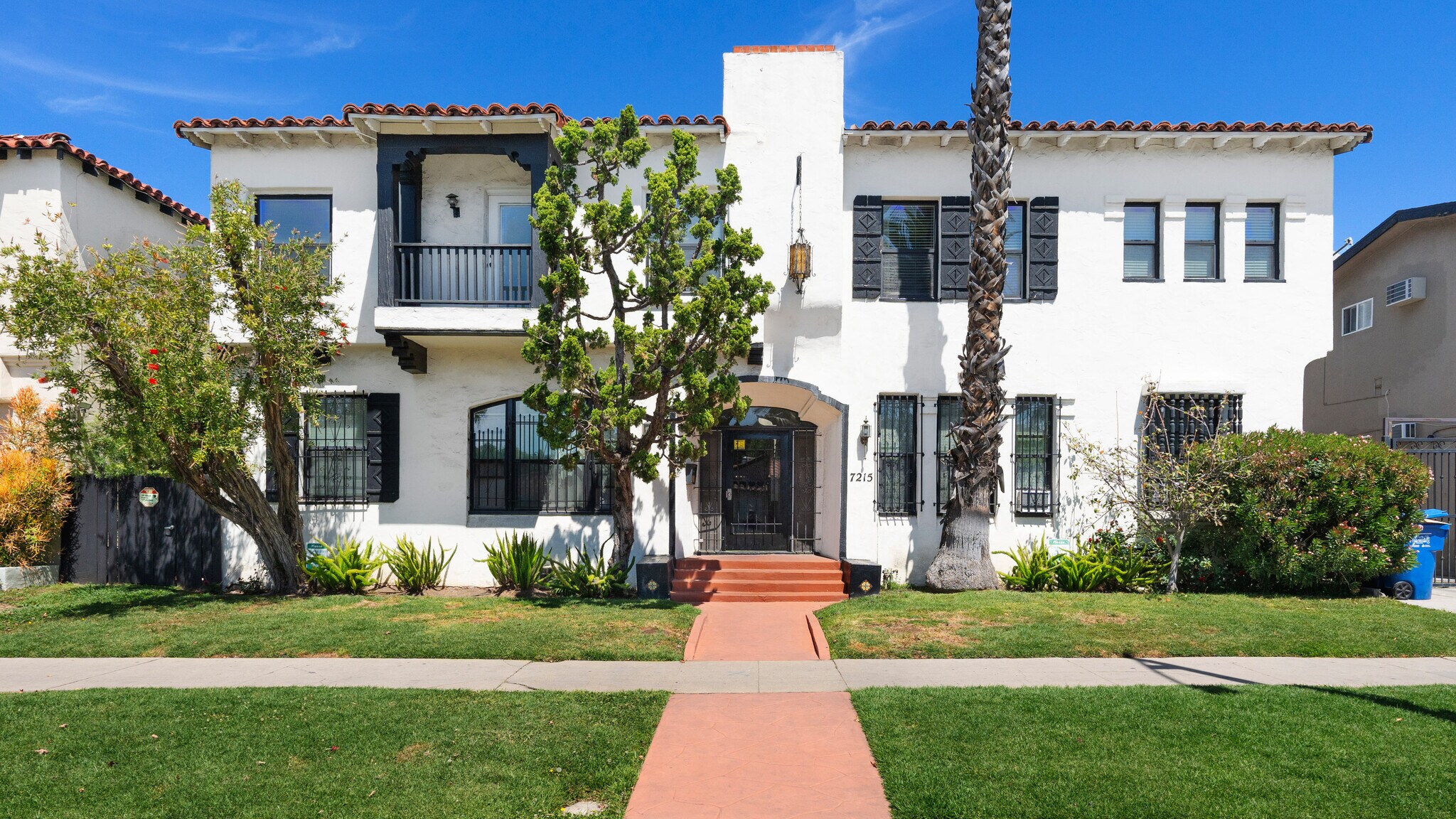 7215 Willoughby Ave, Los Angeles, CA en venta Foto principal- Imagen 1 de 1