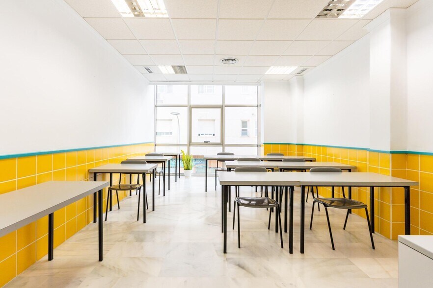 Oficina en El Ejido, Almería en venta - Foto del edificio - Imagen 3 de 15