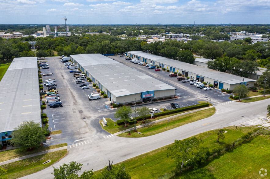 2430-2440 Smith St, Kissimmee, FL en alquiler - Foto del edificio - Imagen 1 de 5