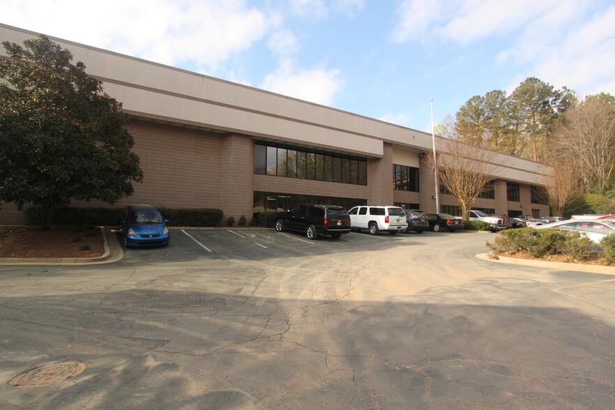 3120 Medlock Bridge Rd, Peachtree Corners, GA en venta - Foto del edificio - Imagen 1 de 49