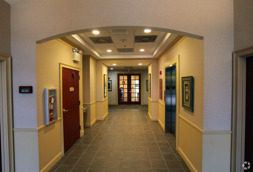 2 Westbury Park Way, Bluffton, SC en alquiler - Lobby - Imagen 3 de 7