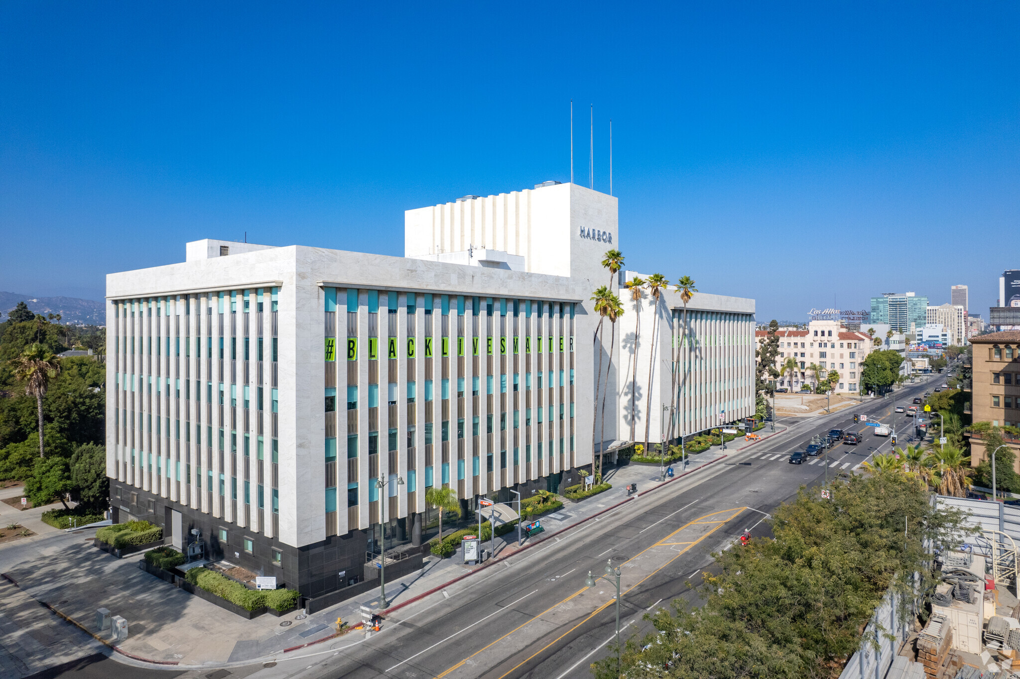 4201 Wilshire Blvd, Los Angeles, CA en alquiler Foto del edificio- Imagen 1 de 14