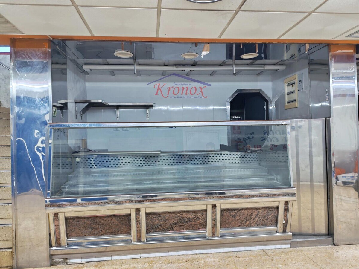 Madrid, MAD 28032 -  -  - Foto del interior - Image 1 of 6