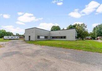 Más detalles de 420 Rue Terry Fox, Bryson, QC - Oficina en venta