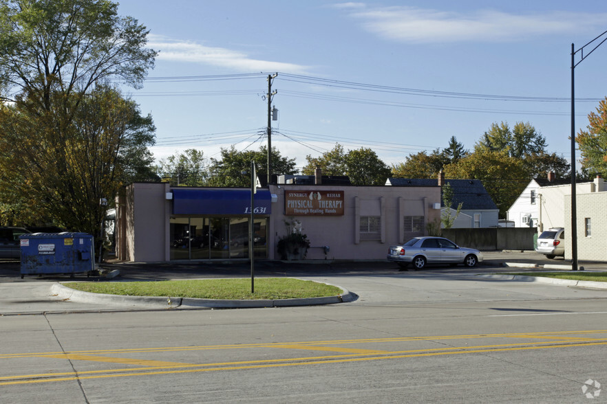 13631 Eleven Mile Rd, Oak Park, MI en alquiler - Foto del edificio - Imagen 2 de 8