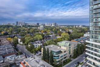 160 Pears Ave, Toronto, ON - VISTA AÉREA  vista de mapa