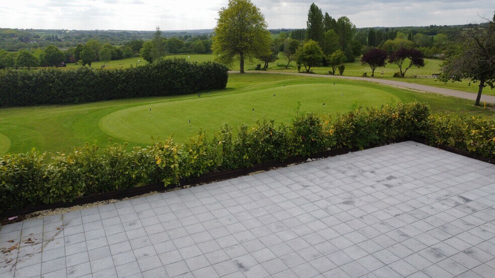 Epping Ln, Romford en venta - Foto del edificio - Imagen 3 de 7