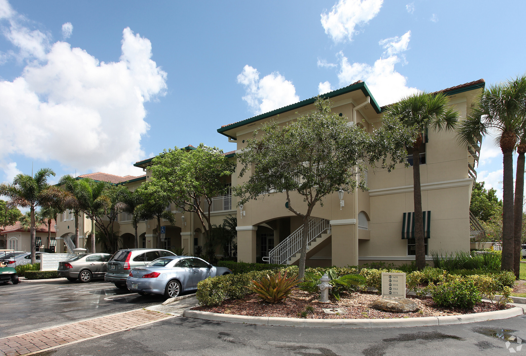 5491 N University Dr, Coral Springs, FL en venta Foto del edificio- Imagen 1 de 7