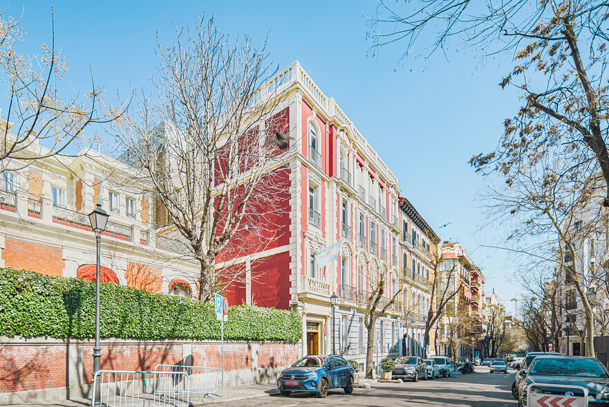 Calle Fernando el Santo, 15, Madrid, Madrid en alquiler - Foto del edificio - Imagen 1 de 2