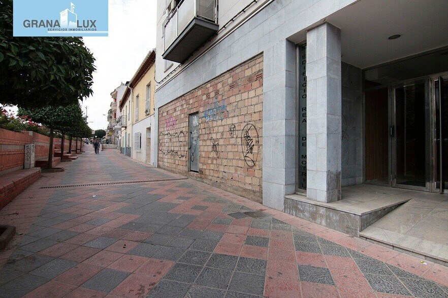 Local en Armilla, Granada en venta - Foto del edificio - Imagen 3 de 12