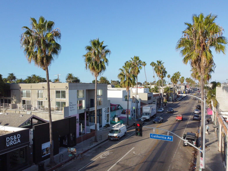 1350-1352 Abbot Kinney Blvd, Venice, CA en alquiler - Foto del edificio - Imagen 3 de 3