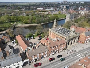 32A-32C Castle Gate, Newark, NTT - Aérea  vista de mapa
