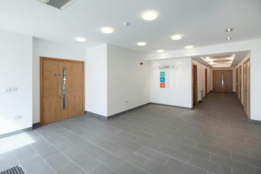 40 Ainslie Rd, Glasgow en alquiler - Foto del edificio - Imagen 3 de 15