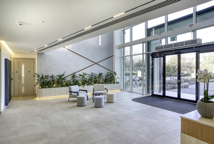 3 Arlington Sq, Bracknell en alquiler - Foto del interior - Imagen 3 de 18