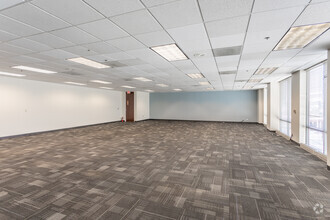 7300 College Blvd, Overland Park, KS en alquiler Foto del interior- Imagen 2 de 2