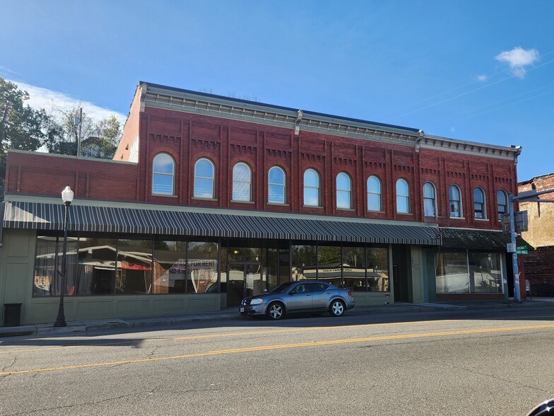 1093 E Main St, Radford, VA en alquiler - Foto del edificio - Imagen 1 de 27