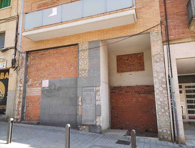 Carrer de la Lleialtat, 27, Esplugues de Llobregat, Barcelona en venta - Foto del edificio - Imagen 2 de 2