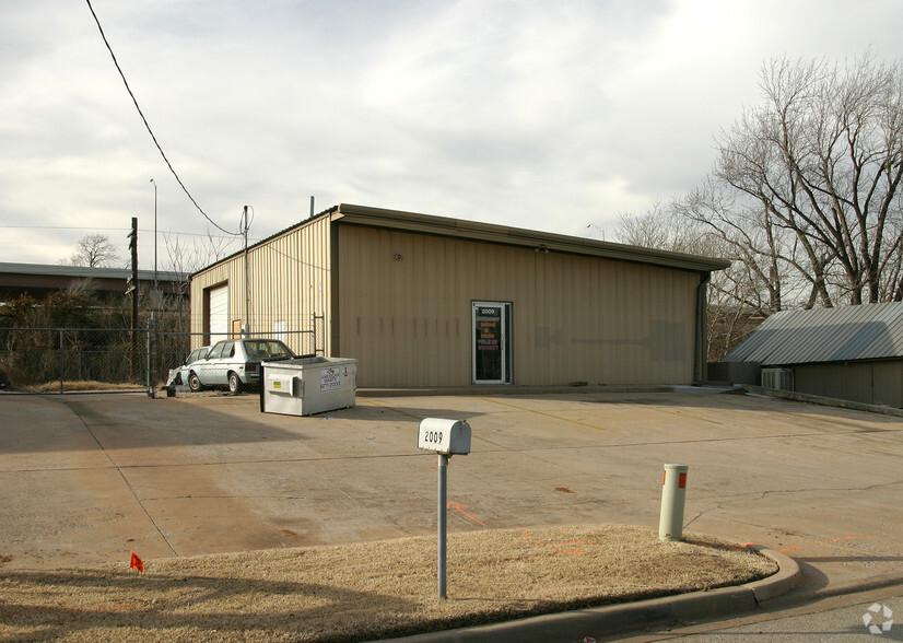 2009 S Santa Fe Ave, Oklahoma City, OK en alquiler - Foto del edificio - Imagen 2 de 19