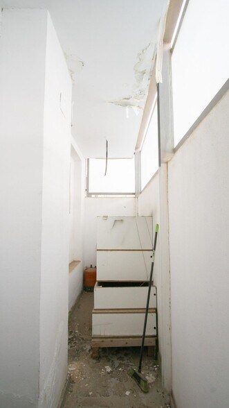 Local en Elda, Alicante en venta - Foto del interior - Imagen 3 de 15