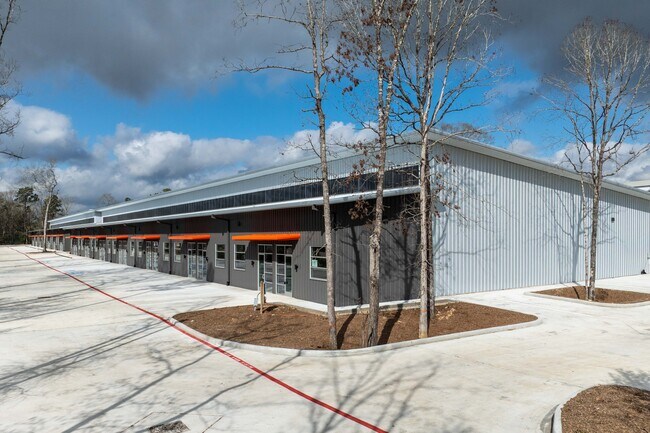 Más detalles de 3501 Pollok Dr, Conroe, TX - Nave en alquiler