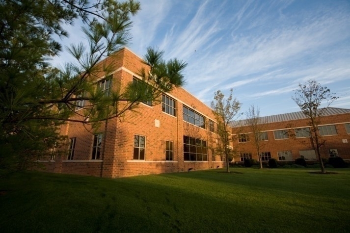 2001 S First St, Champaign, IL en alquiler - Foto del edificio - Imagen 2 de 18