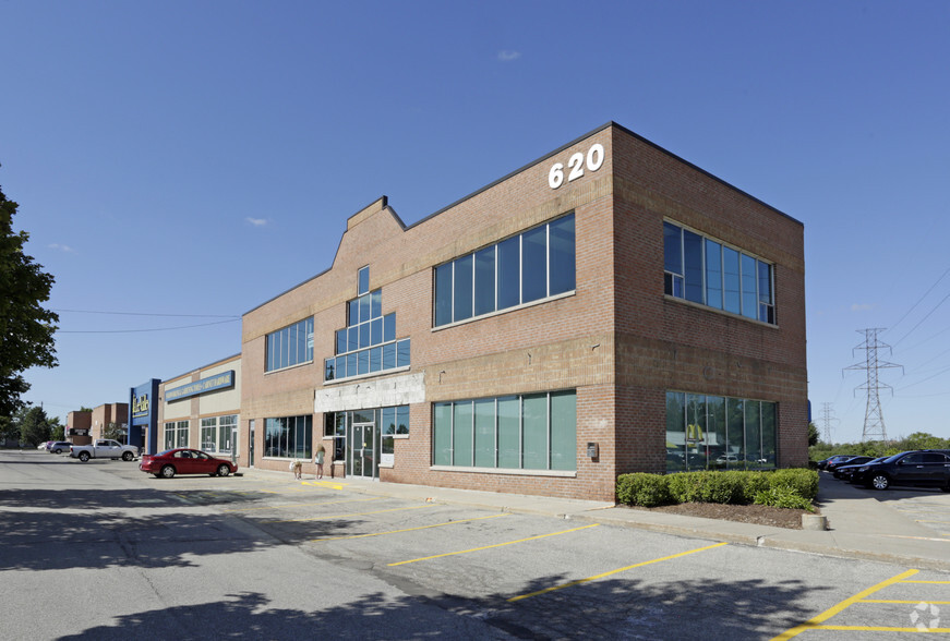 620 Davenport Rd, Waterloo, ON en alquiler - Foto del edificio - Imagen 3 de 5