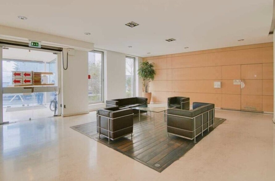 131-135 Avenue Jean Jaurès, Aubervilliers en alquiler - Vestíbulo - Imagen 2 de 8