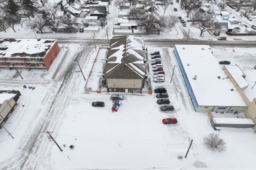 1175 Pasqua St, Regina, SK en venta - Foto del edificio - Imagen 3 de 37