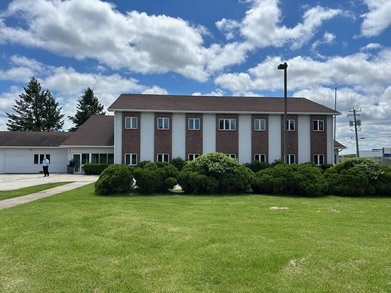 8033 E Frontage Rd, Caledonia, WI en venta - Foto del edificio - Imagen 3 de 9