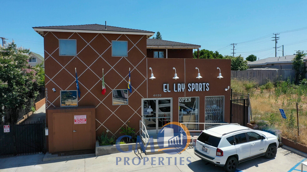 4620-4620 1/2 E 3rd St, Los Angeles, CA en venta - Foto del edificio - Imagen 1 de 17