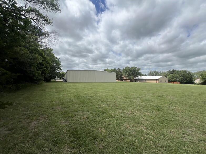 1800 E River St, Eureka, KS en alquiler - Foto del edificio - Imagen 2 de 5