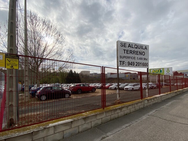 Más detalles de Julián Besteiro, 23, Guadalajara - Terreno en alquiler