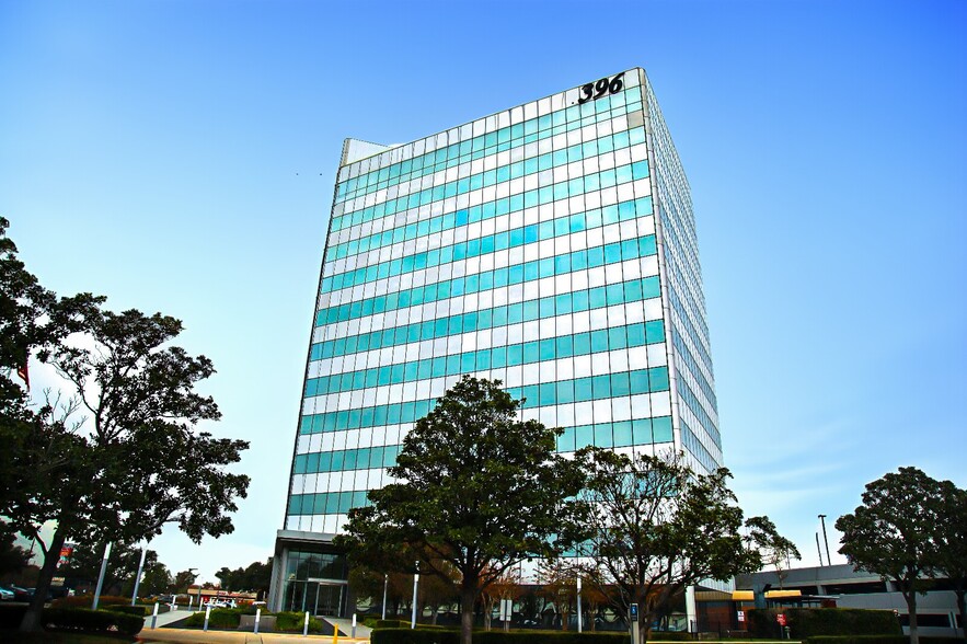 396 W Greens Rd, Houston, TX en alquiler - Foto del edificio - Imagen 2 de 6