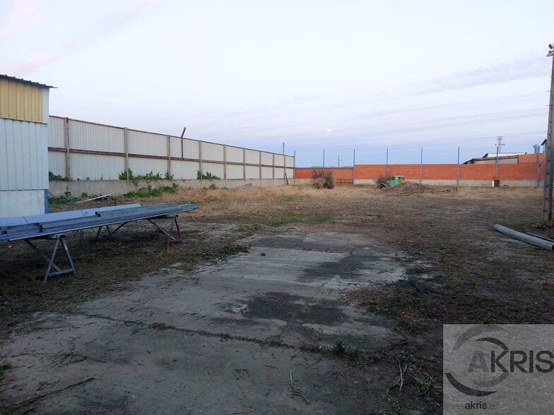 Nave en Cabañas de la Sagra, Toledo en venta - Foto del edificio - Imagen 2 de 2