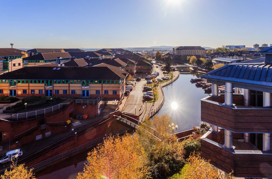 Waterfront E, Brierley Hill en venta - Foto del edificio - Imagen 2 de 6