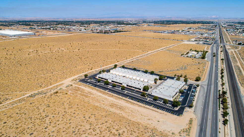 VAC/Sierra Hwy, Palmdale, CA en venta - Foto del edificio - Imagen 2 de 4