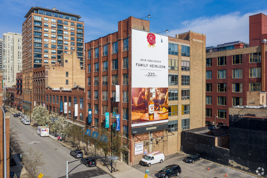 350 W Ontario St, Chicago, IL en alquiler - Foto del edificio - Imagen 1 de 4