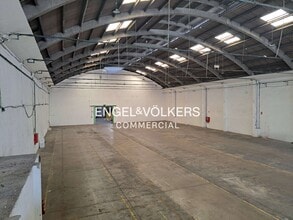 Nave en L'Hospitalet de Llobregat, Barcelona en alquiler Foto del interior- Imagen 2 de 10