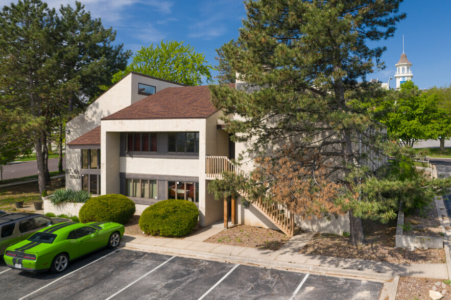 7180 W 107th St, Overland Park, KS en alquiler - Foto del edificio - Imagen 1 de 8