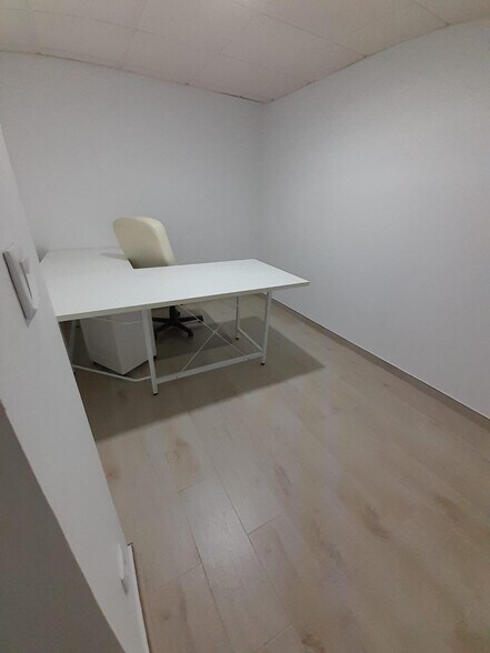 Local en Cáceres en venta - Foto del edificio - Imagen 3 de 23