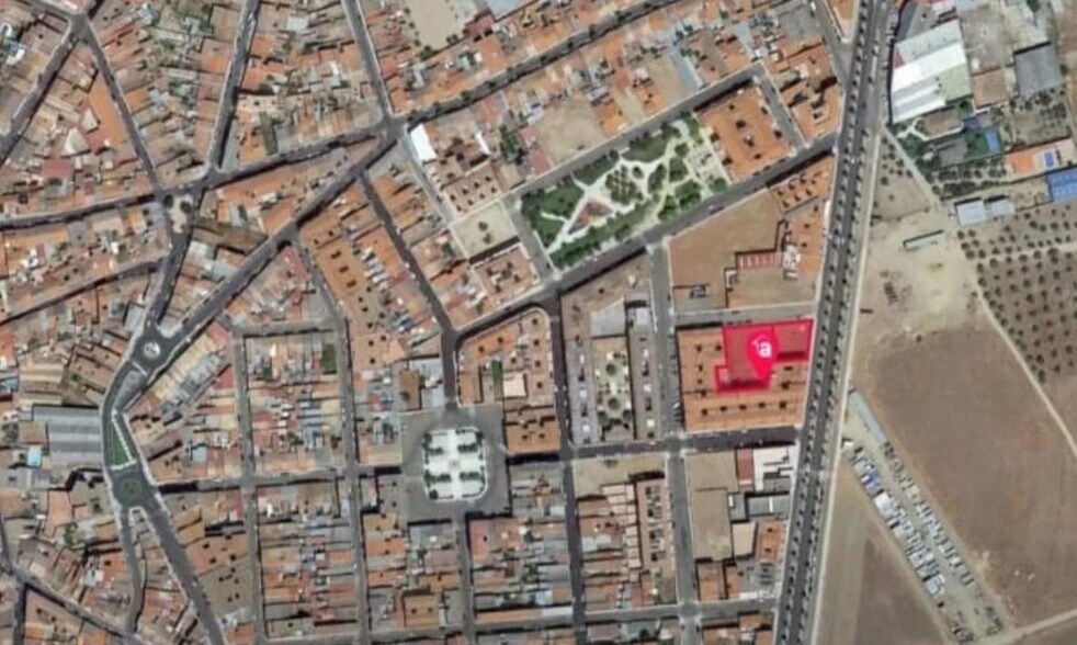 Terreno en Don Benito, Badajoz en venta - Vista aérea - Imagen 3 de 11