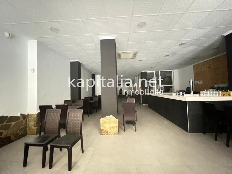 Local en Ontinyent, Valencia en alquiler - Foto del edificio - Imagen 1 de 8