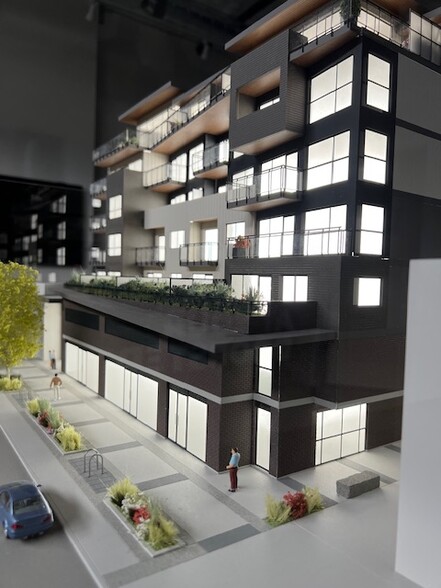 38044 2 ave, Squamish, BC en venta - Foto del edificio - Imagen 3 de 11