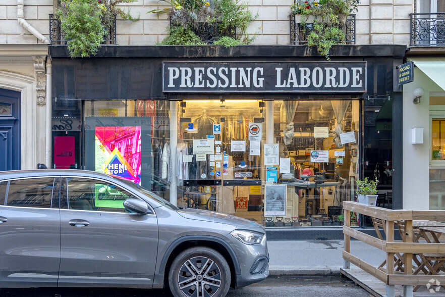 4 Rue De Laborde, Paris en venta - Foto del edificio - Imagen 2 de 4