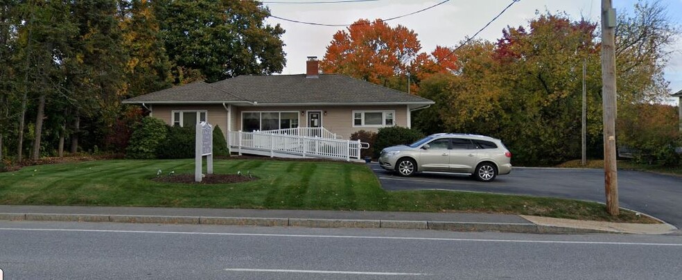 39 S River Rd, Bedford, NH en alquiler - Foto del edificio - Imagen 2 de 9