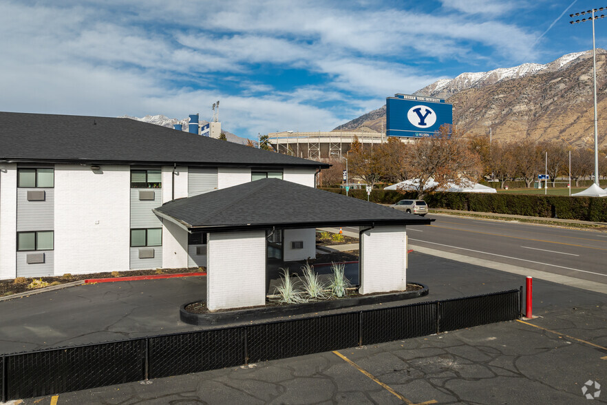 1555 N Canyon Rd, Provo, UT en alquiler - Foto del edificio - Imagen 2 de 100