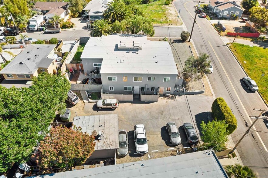 901 Hillcrest Pl, Oceanside, CA en venta - Foto del edificio - Imagen 3 de 29