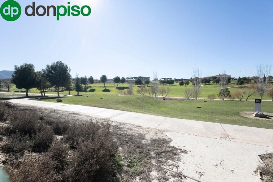 Calle Barranco de los Lobos, Villa de Otura, Granada en venta - Foto del edificio - Imagen 2 de 21