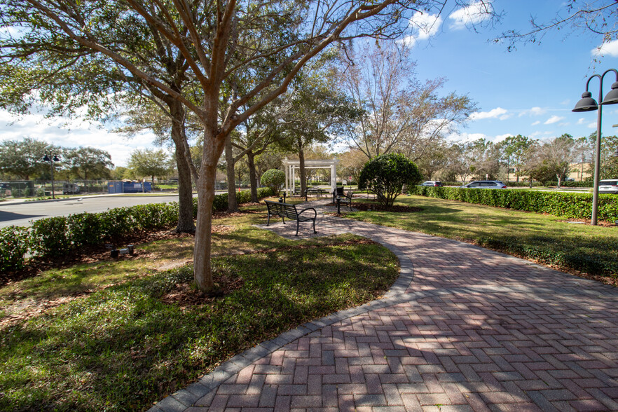 13564 Village Park Dr, Orlando, FL en venta - Foto del edificio - Imagen 1 de 29